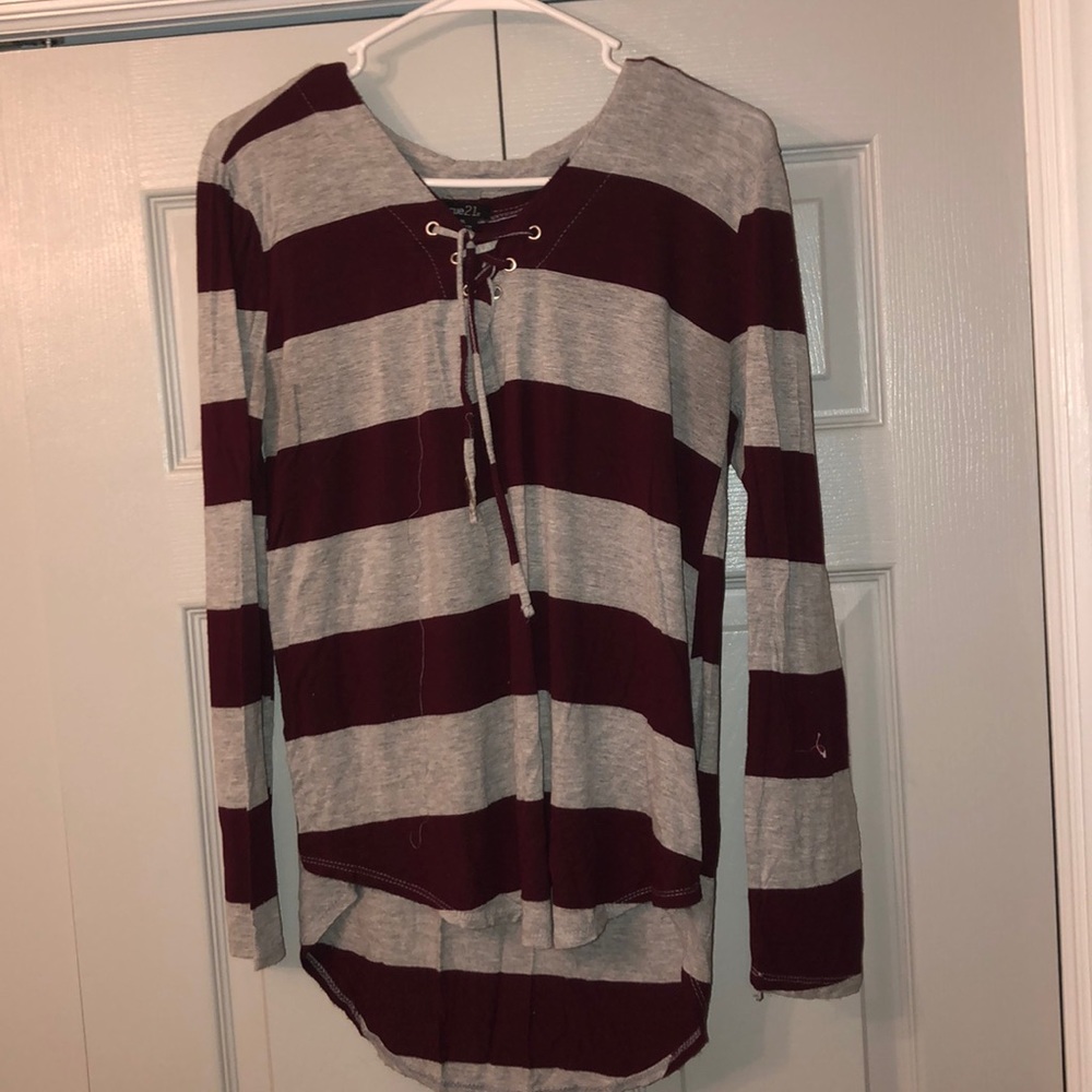 Rue 21 long sleeve T-shirt